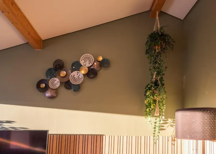 Sunny 2 Bedroom Balcony & Rooftop Views Lissabon