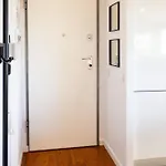 Apartament Sunny 2 Bedroom Balcony & Rooftop Views